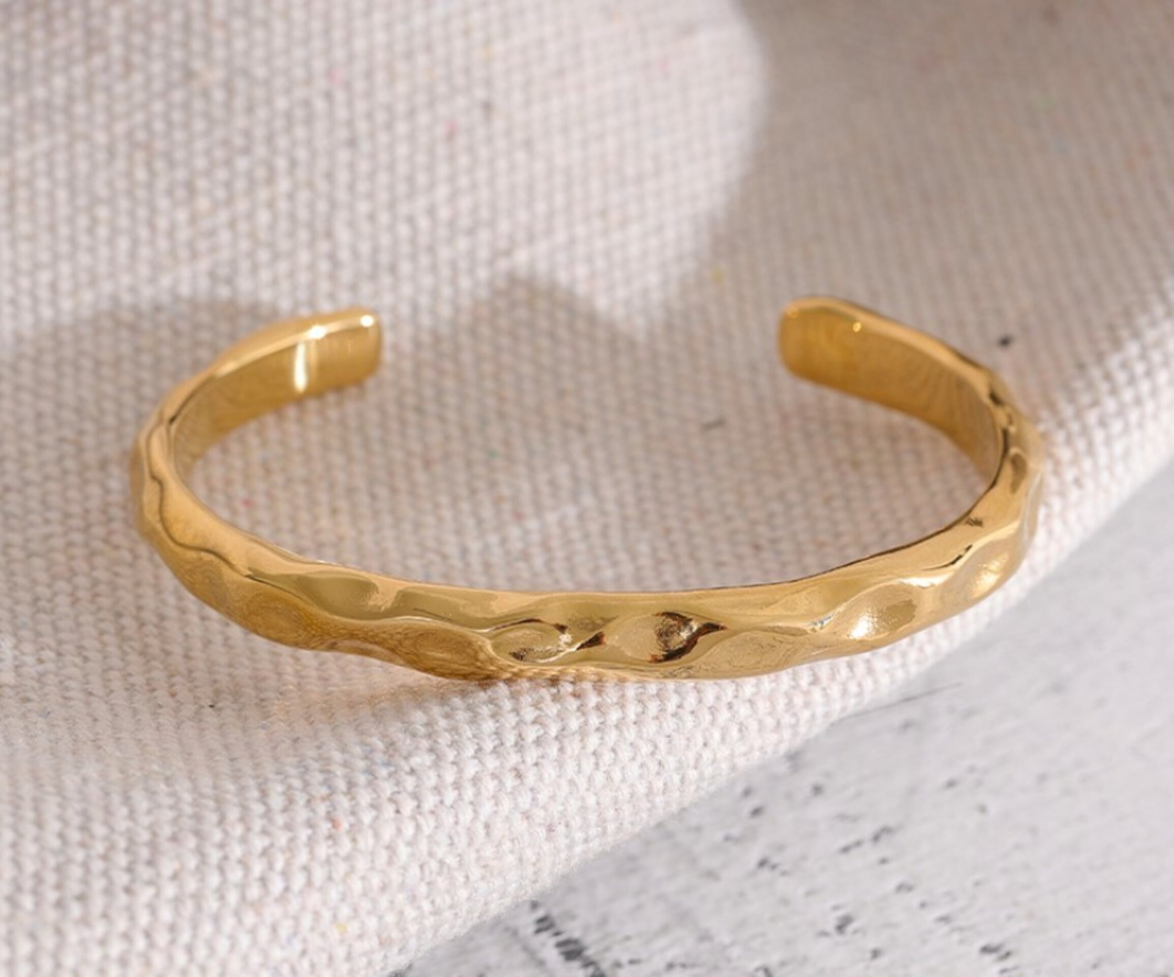 BRAZALETE ADARA ACERO Y ORO WATERPROOF - 2